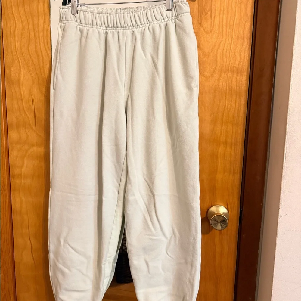 Athleta Forever Fleece Jogger *flawed*